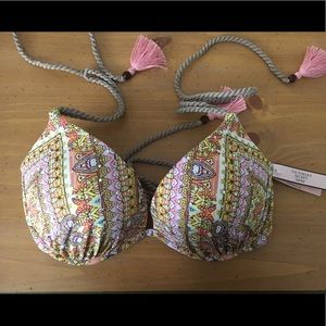 Victoria’s Secret Bikini Top